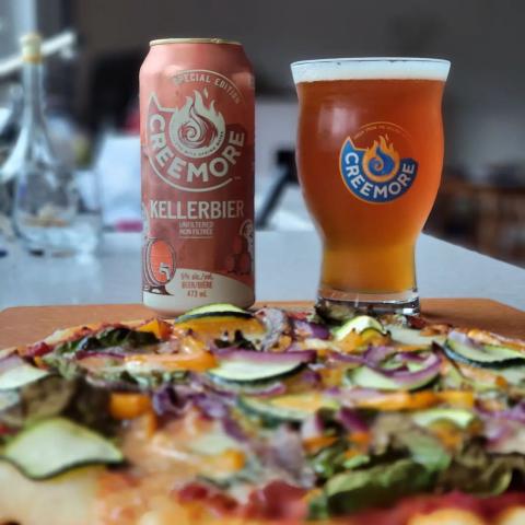 Pizza is always a good idea🍕🍺

Friendly reminder that our limited edition Kellerbier is only around until September!

📸 @tc.rataj thanks for sharing this tasty photo!
.
.
.
#creemoresprings #creemore #community #ontario #canada #beerstagram #beerlover #beer #craftbeer #brew #brewery #instabeer #localbeer #beerlovers #canadianmade #proudlycanadian #cheers #food #foodpairing #pizza #homemade